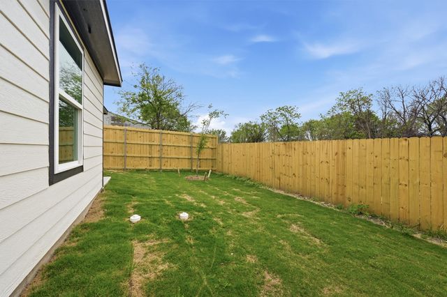 1016 S 1st Street, Sherman, TX 75090