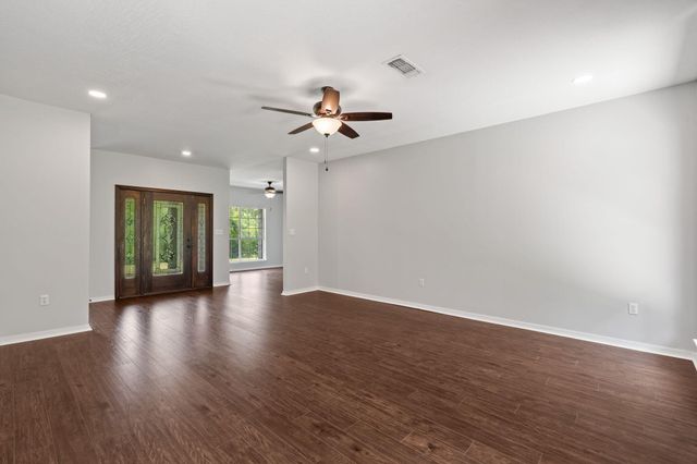 656 Morriston Rd., Petal, MS 39465