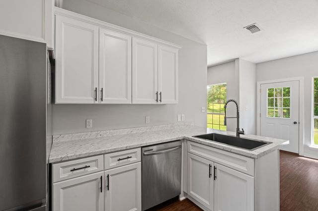 656 Morriston Rd., Petal, MS 39465