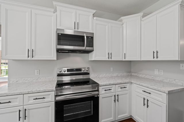 656 Morriston Rd., Petal, MS 39465