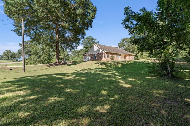 656 Morriston Rd., Petal, MS 39465