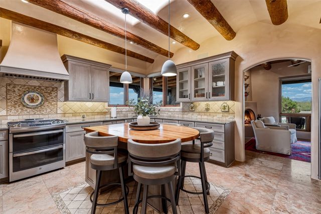 16 Cloud March, Santa Fe, NM 87506