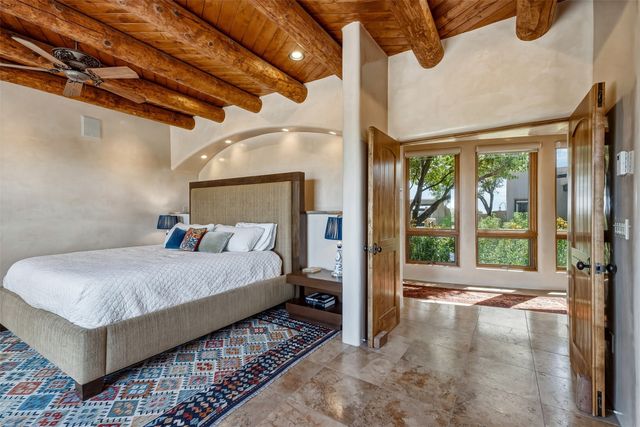 16 Cloud March, Santa Fe, NM 87506