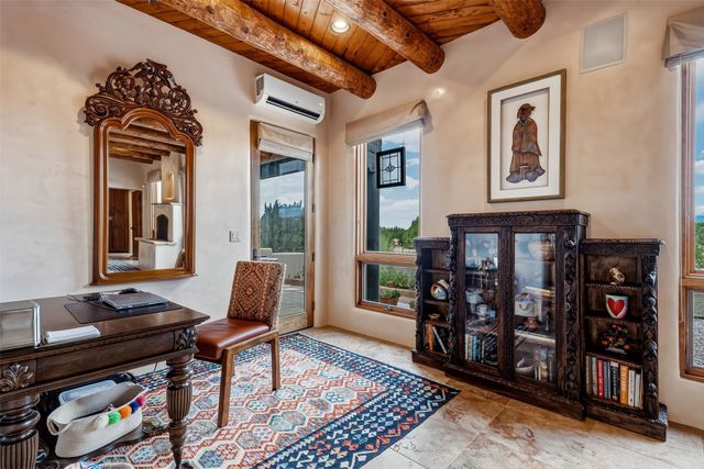 16 Cloud March, Santa Fe, NM 87506