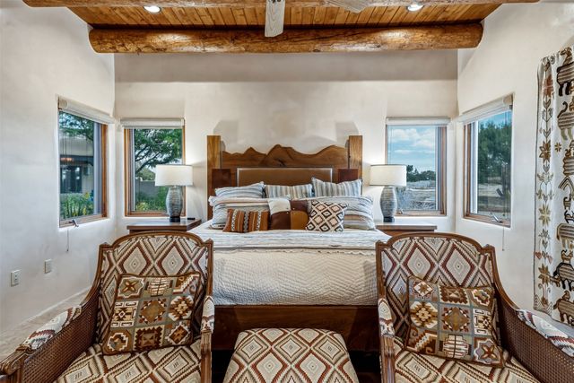 16 Cloud March, Santa Fe, NM 87506