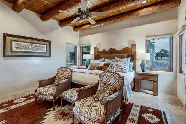 16 Cloud March, Santa Fe, NM 87506