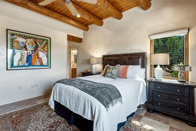 16 Cloud March, Santa Fe, NM 87506