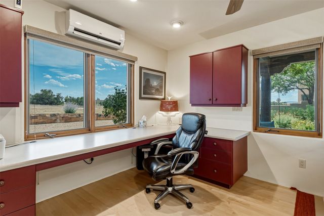 16 Cloud March, Santa Fe, NM 87506