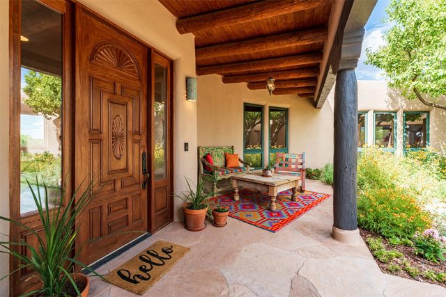 16 Cloud March, Santa Fe, NM 87506