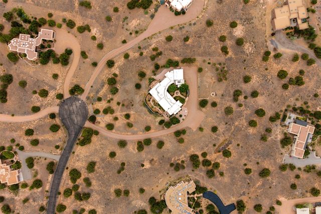 16 Cloud March, Santa Fe, NM 87506