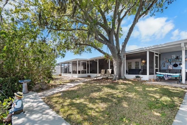 107 6TH STREET NW, Ruskin, FL 33570
