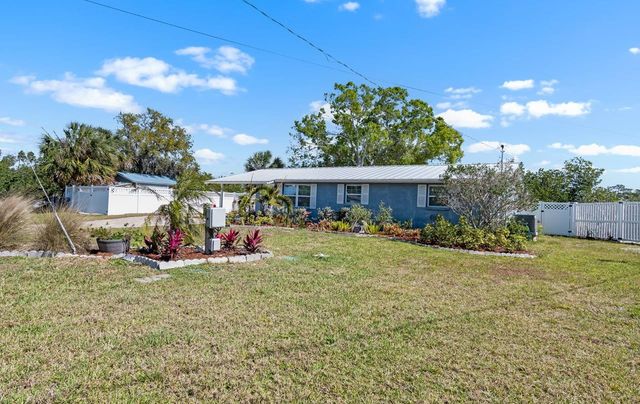 107 6TH STREET NW, Ruskin, FL 33570