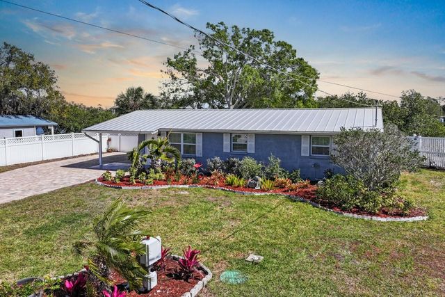 107 6TH STREET NW, Ruskin, FL 33570