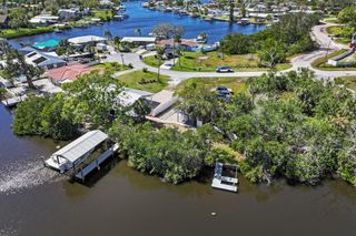 107 6TH STREET NW, Ruskin, FL 33570