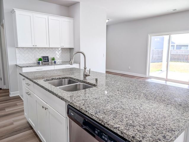 433 Carrara Drive, Summerville, SC 29486