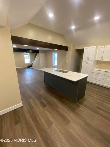 16407 St Rt 15, Defiance, OH 43512