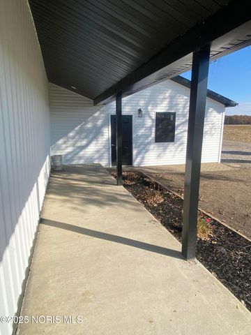 16407 St Rt 15, Defiance, OH 43512