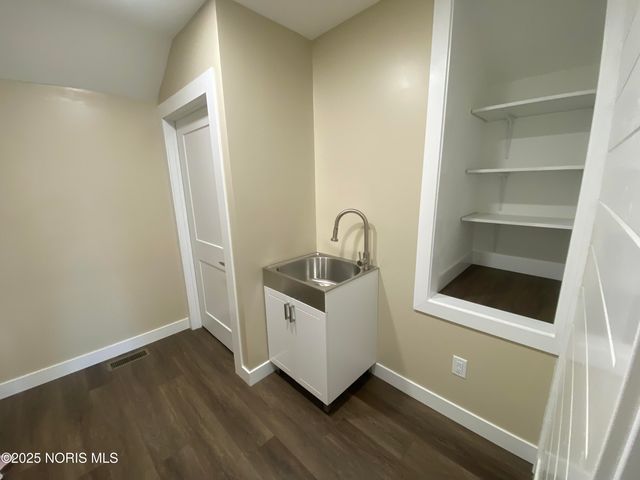 16407 St Rt 15, Defiance, OH 43512