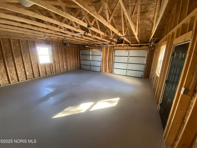 16407 St Rt 15, Defiance, OH 43512