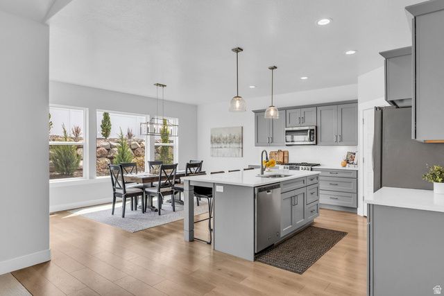 2466 E LONE HILL DR., Draper, UT 84020