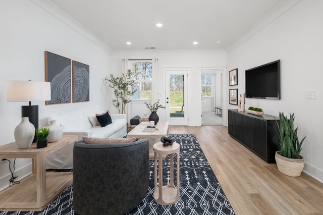 313 Panther Dr, Murfreesboro, TN 37127