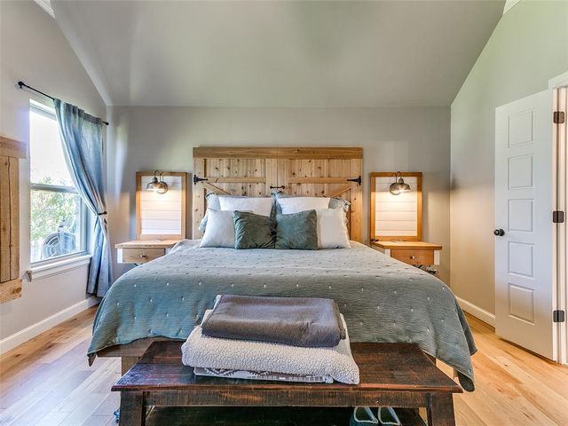 11809 Loren Brook Lane, Yukon, OK 73099