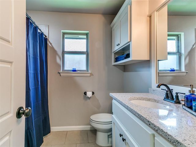 11809 Loren Brook Lane, Yukon, OK 73099