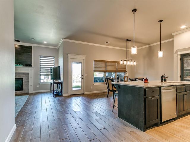 11809 Loren Brook Lane, Yukon, OK 73099