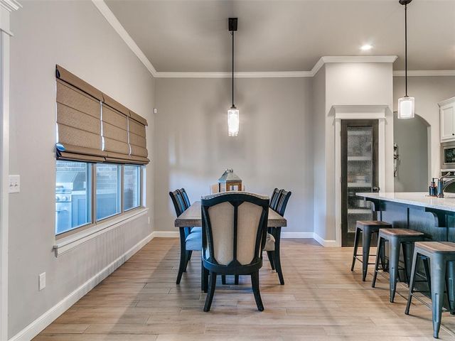 11809 Loren Brook Lane, Yukon, OK 73099