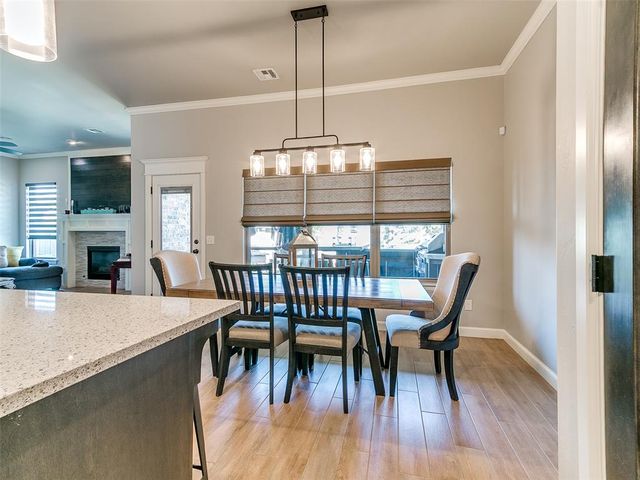 11809 Loren Brook Lane, Yukon, OK 73099