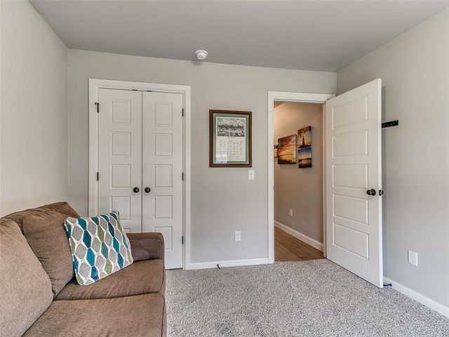 11809 Loren Brook Lane, Yukon, OK 73099