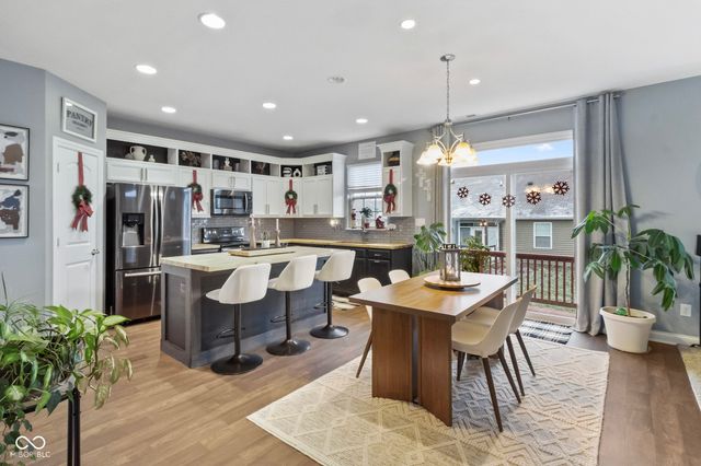 18907 Silver Wing Court, Noblesville, IN 46060