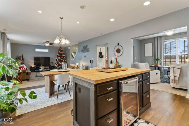 18907 Silver Wing Court, Noblesville, IN 46060