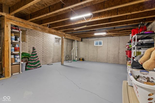 18907 Silver Wing Court, Noblesville, IN 46060