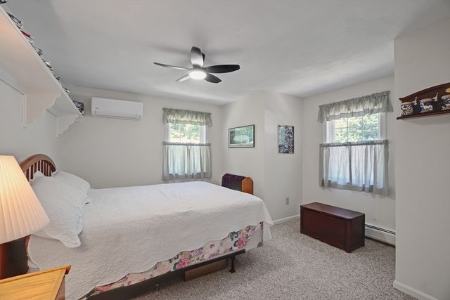 28 Sagewood Cir, Attleboro, MA 02703