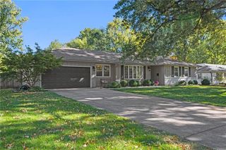 9631 Canterbury Street, Overland Park, KS 66206