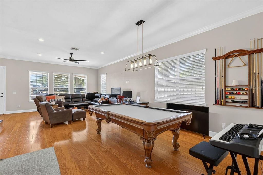 Image 13 of property listing at 111 E STEELE STREET, Orlando, FL 32804