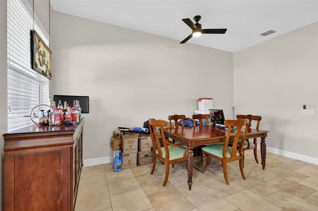 Image 16 of property listing at 111 E STEELE STREET, Orlando, FL 32804