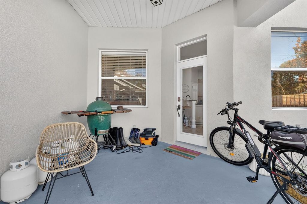 Image 20 of property listing at 111 E STEELE STREET, Orlando, FL 32804