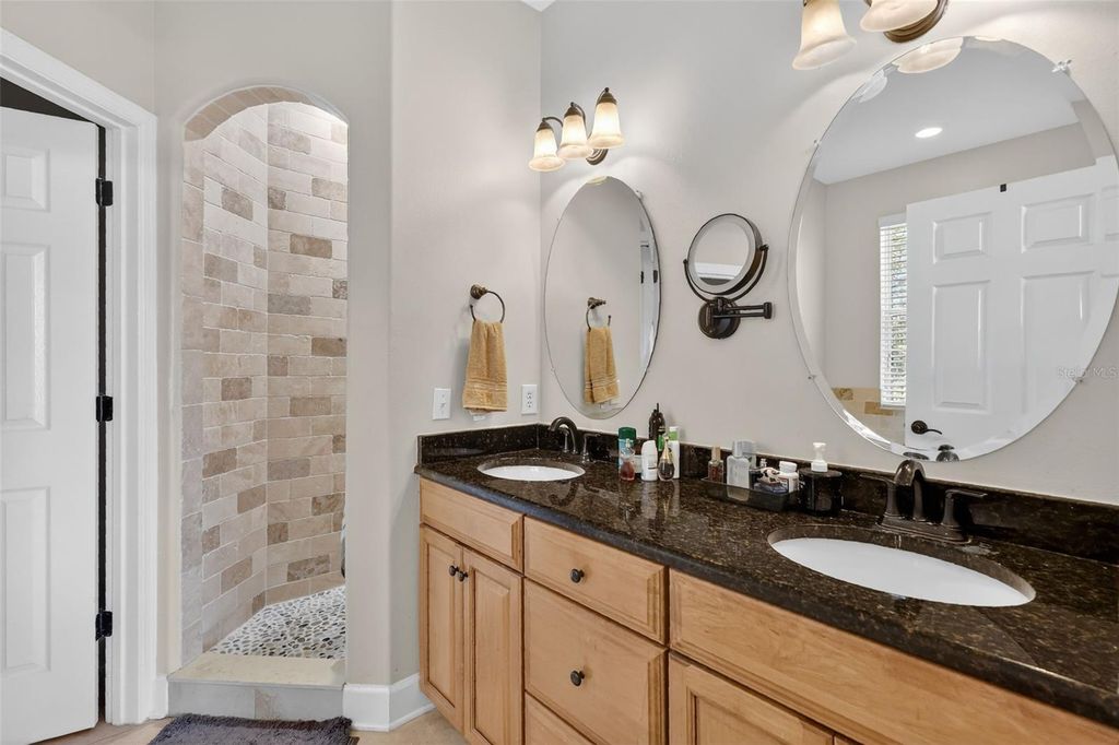 Image 27 of property listing at 111 E STEELE STREET, Orlando, FL 32804