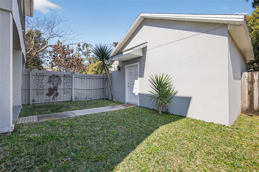 Image 46 of property listing at 111 E STEELE STREET, Orlando, FL 32804