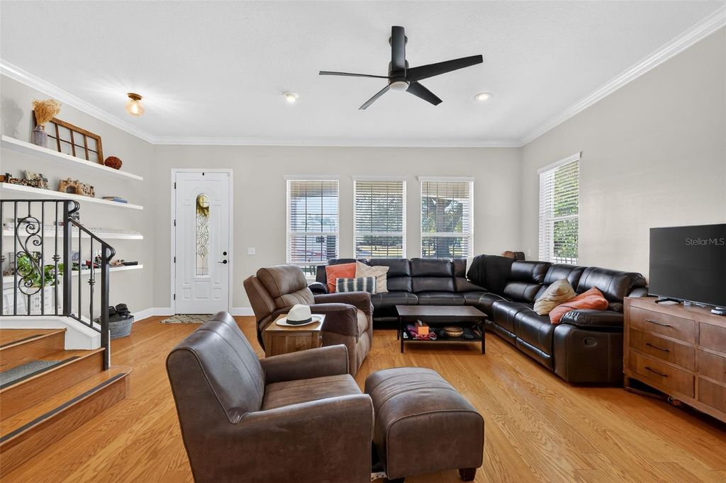 Image 10 of property listing at 111 E STEELE STREET, Orlando, FL 32804