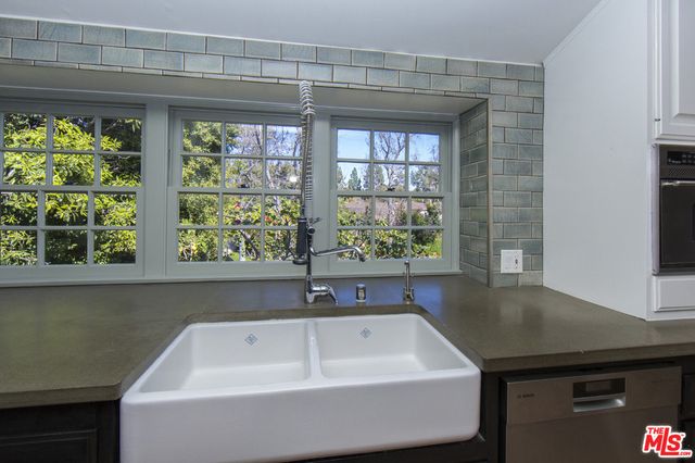 271 LORING Avenue, Los Angeles, CA 90024