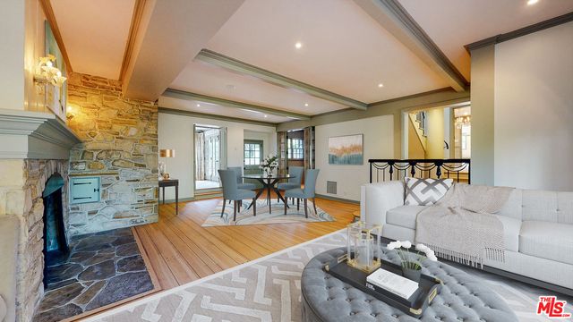 271 LORING Avenue, Los Angeles, CA 90024