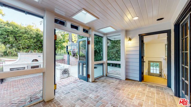 271 LORING Avenue, Los Angeles, CA 90024