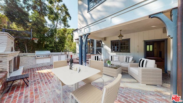 271 LORING Avenue, Los Angeles, CA 90024