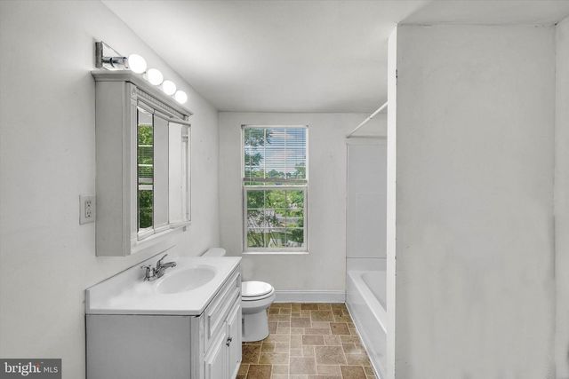 8 JANE ST, Coatesville, PA 19320