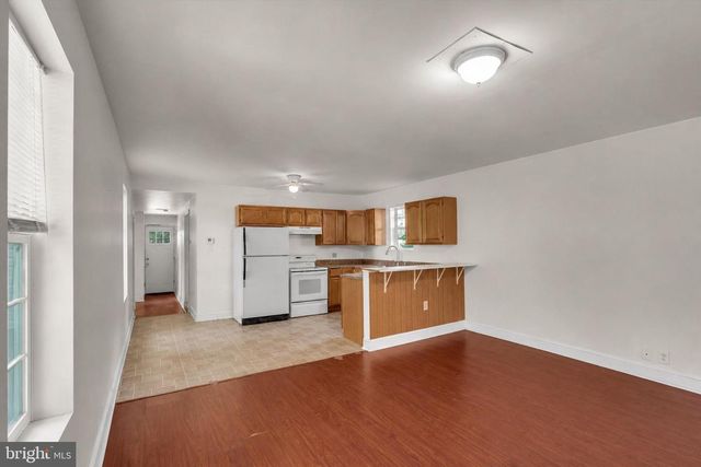 8 JANE ST, Coatesville, PA 19320