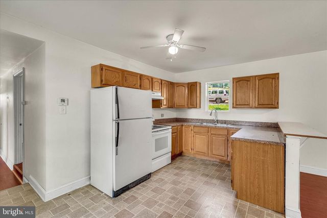 8 JANE ST, Coatesville, PA 19320