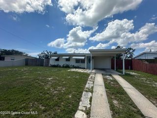 2033 Robinhood Drive, Melbourne, FL 32935